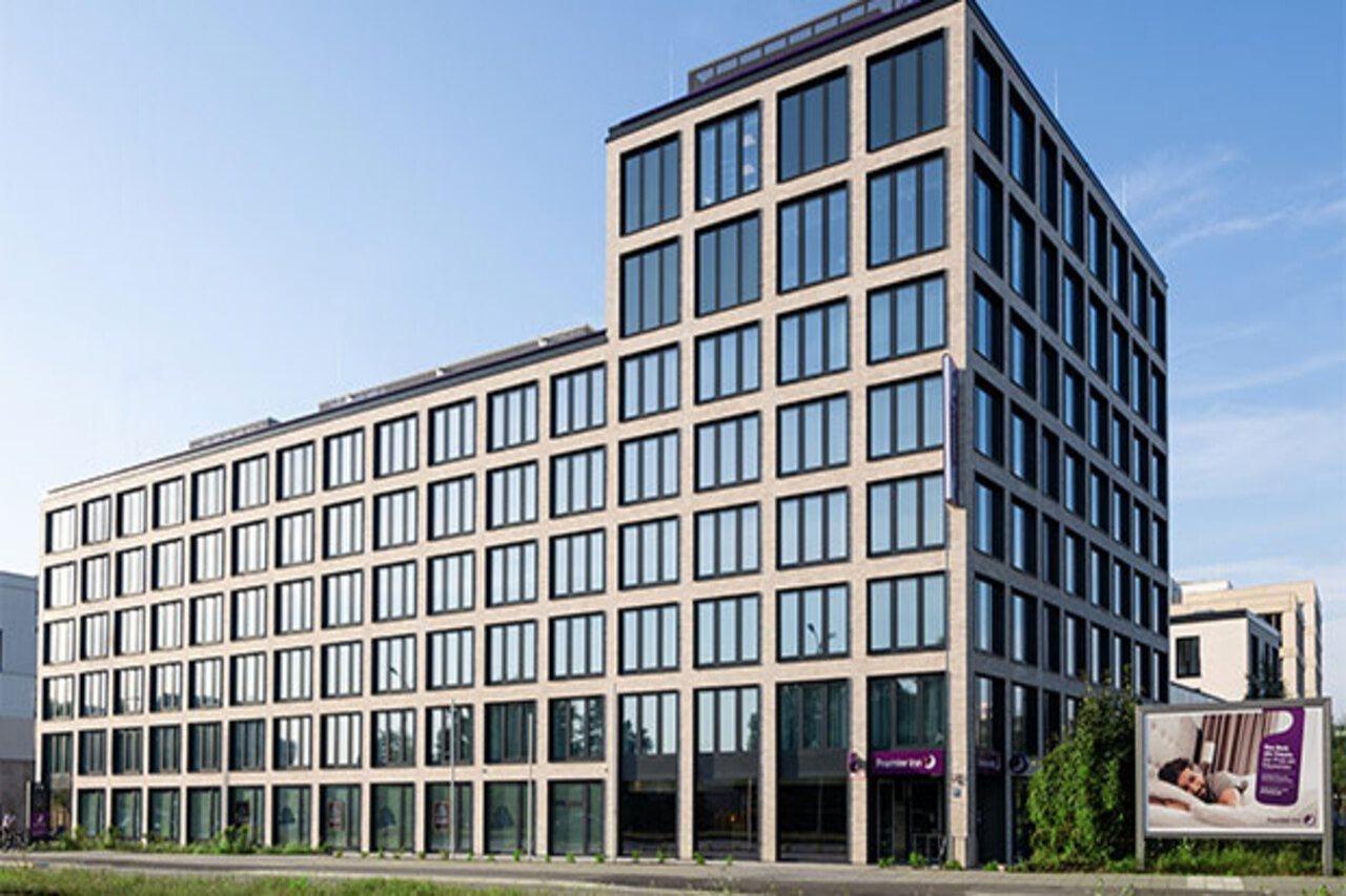 Premier Inn Munchen City Schwabing Exterior foto